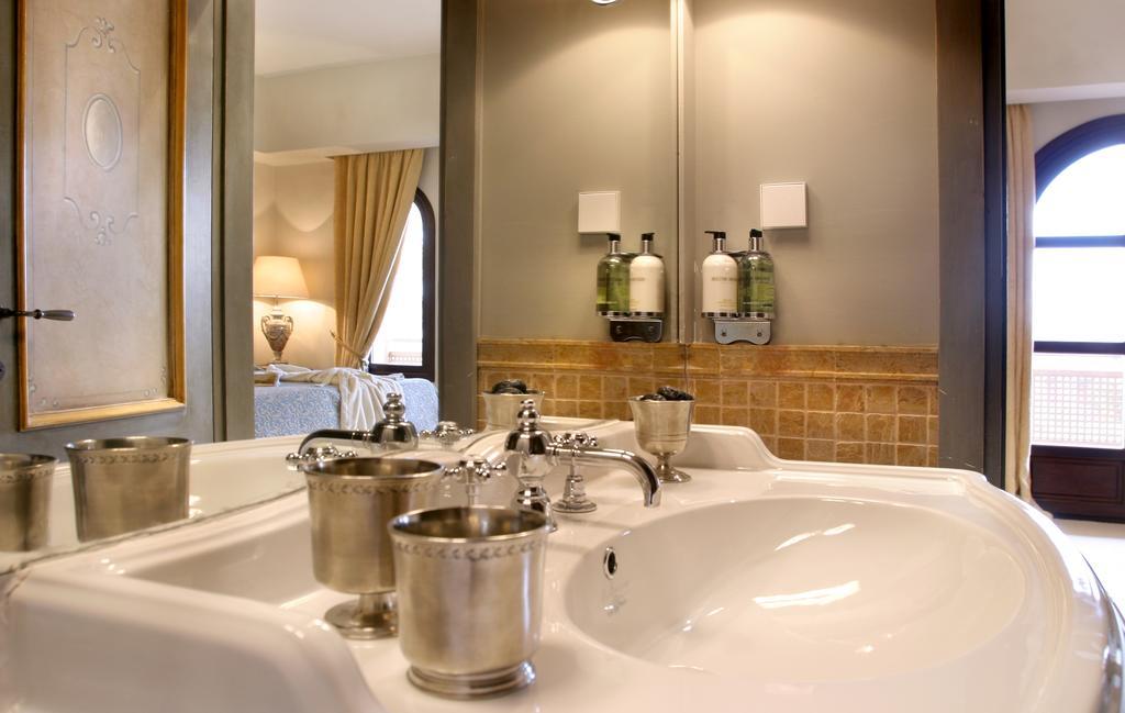 Le Convivial - Wine And Experience